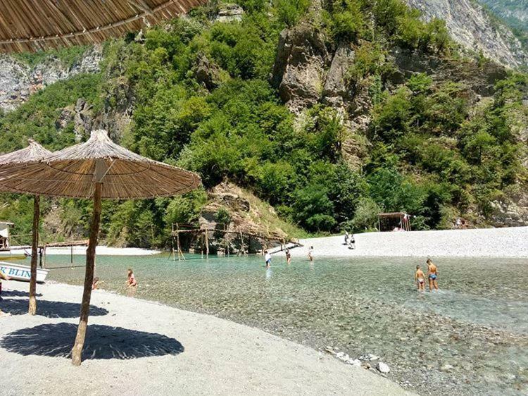 Park Blini Shala River Moll' e Shoshit Dış mekan fotoğraf